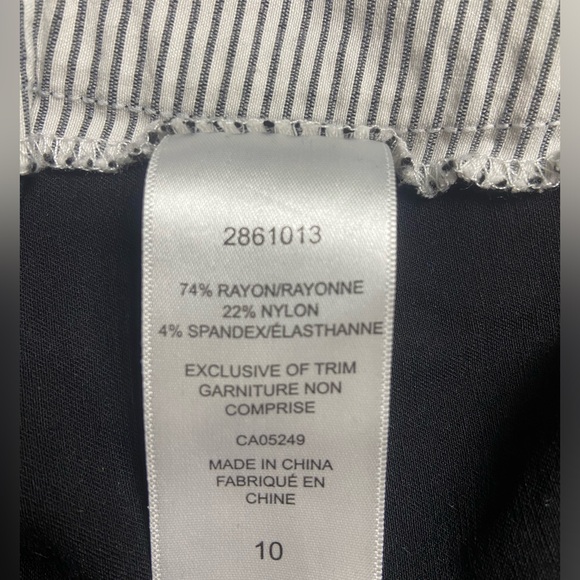 S.C & C.O pant good condition color Black  size 10 - Picture 5 of 5